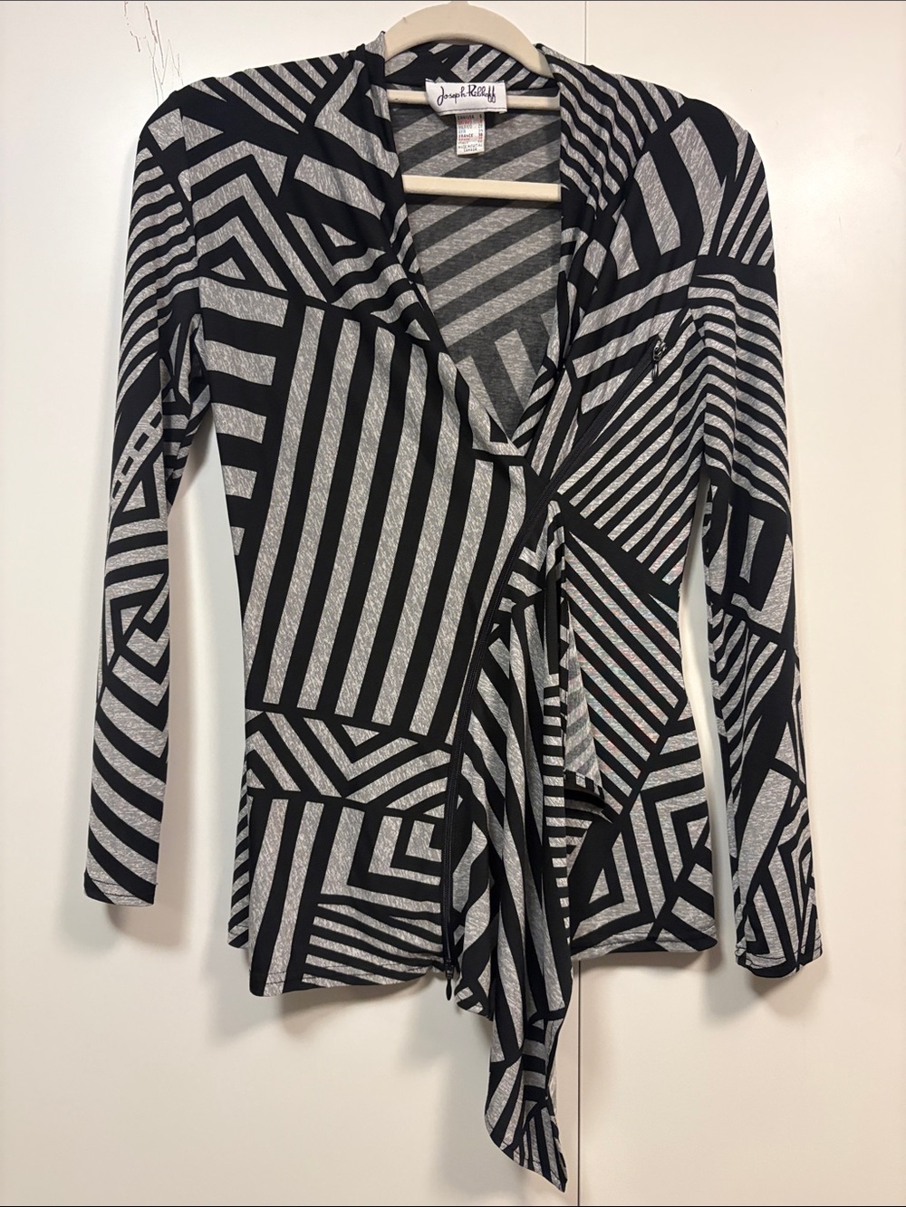 Joseph Ribkoff Black and Gray Graphic Wrap top 6